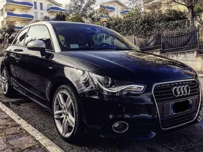 Usata Audi A1 Ambition 122 CV (89 kW) 2010 Utilitaria