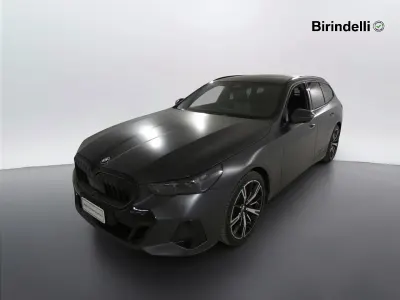 Nuova BMW 540 M Sport 2026 Bmw individual frozen deep grey metallic Station wagon