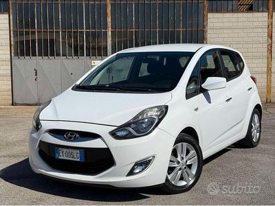 Usata Hyundai ix20 Comfort 90 CV (66 kW) 2015 Bianco Utilitaria