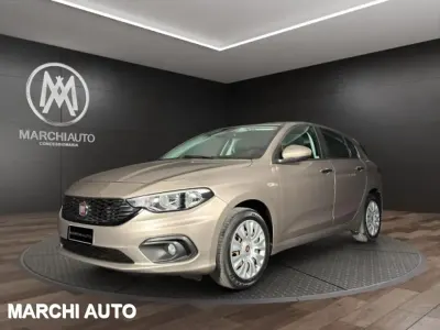 Usata Fiat Tipo Easy 95 CV (69 kW) 2017 Beige Berlina
