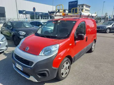Usata Fiat Fiorino 95 CV (69 kW) 2017 Rosso Monovolume