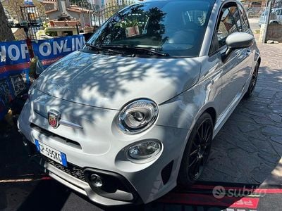 Usata Abarth 500 121 kW (165 CV) 2023 Grigio Utilitaria