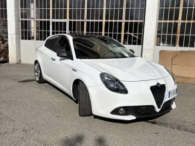 Usata Alfa Romeo Giulietta Super 170 CV (125 kW) 2017 Bianco Utilitaria