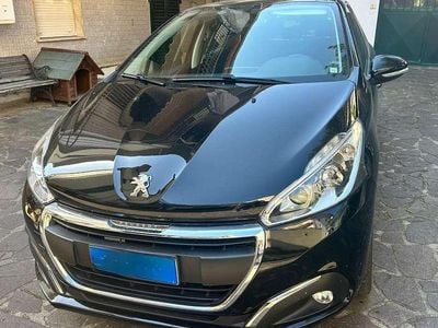 Usata Peugeot 208 Active 83 CV (61 kW) 2018 Nero Utilitaria
