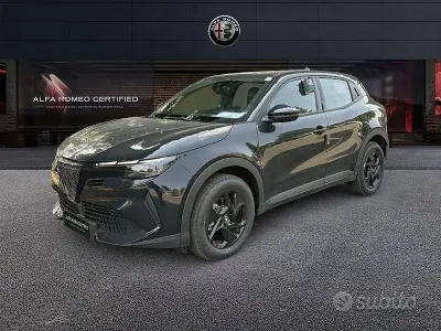 Nuova Alfa Romeo Junior 136 CV (100 kW) 2025 Nero SUV