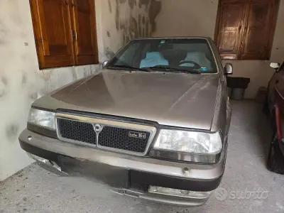 Usata Lancia Thema 181 CV (133 kW) 1990 Grigio Berlina