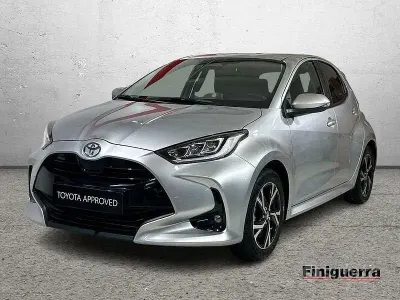Usata Toyota Yaris Hybrid Trend 116 CV (85 kW) 2025 Grigio Berlina