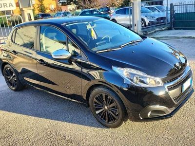 usata Peugeot 208 5p 1.2 puretech Active s&s 82cv my18