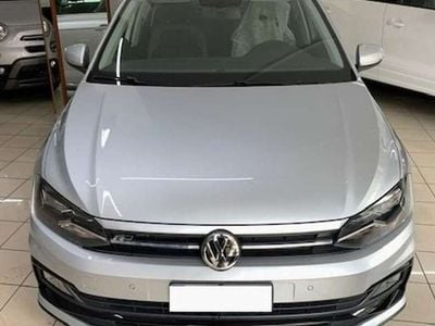 Usata VW Polo R-line 95 CV (69 kW) 2018 Grigio Berlina