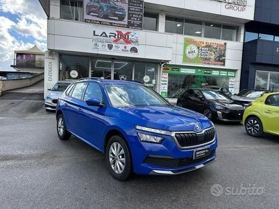 Blu Usata 2022 Skoda Kamiq Ambition SUV | 16.480 € (Buon prezzo)