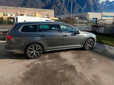 Usata VW Passat Alltrack 190 CV (139 kW) 2016 Grigio Station wagon