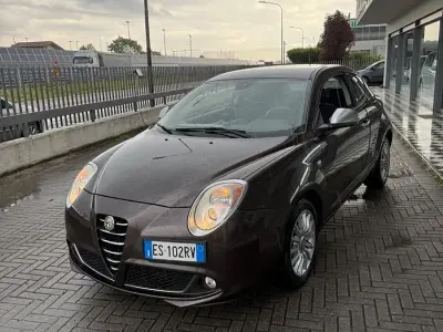 Usata Alfa Romeo MiTo Progression 85 CV (62 kW) 2013 Marrone Utilitaria
