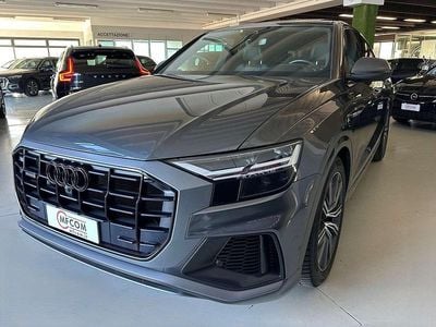 Usata Audi Q8 S-Line 286 CV (210 kW) 2020 Grigio SUV