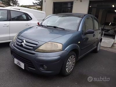 Begagnad Citroën C3 70 HK (51 kW) 2006 Grå Sedan