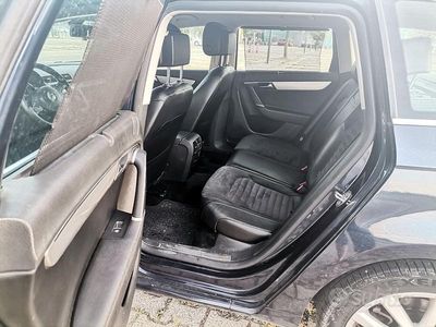 Usata VW Passat 140 CV (102 kW) 2012 Blu Station wagon