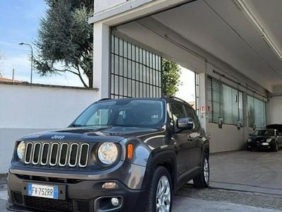 Usata Jeep Renegade 140 CV (102 kW) 2017 Gray SUV