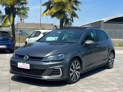 Occasion VW Golf VII GTE 150 ch (110 kW) 2018 Gris Berline