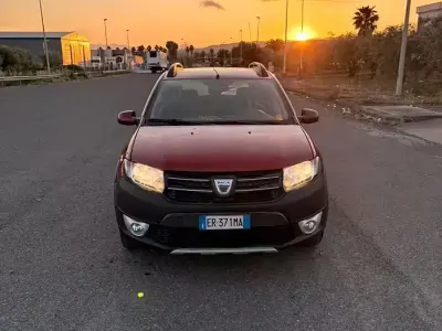 Usata Dacia Sandero Stepway 90 CV (66 kW) 2013 Berlina