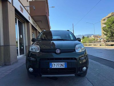 Verde Usata 2015 Fiat Panda 4x4 Utilitaria | 10.500 € (Cara)