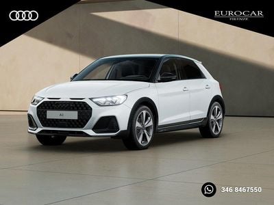 Nuova Audi A1 Design 116 CV (85 kW) 2025 Bianco ghiacciaio metallizzato nero mito Berlina