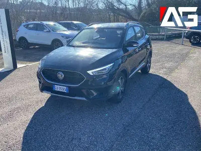 Usata MG ZS Comfort 106 CV (77 kW) 2024 Nero Berlina
