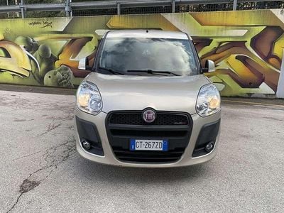Usata Fiat Doblò Emotion 105 CV (77 kW) 2010 Monovolume