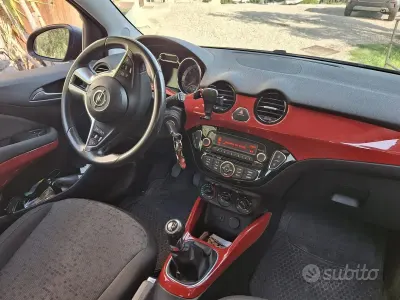 Usata Opel Adam 69 CV (50 kW) 2013 Nero Utilitaria