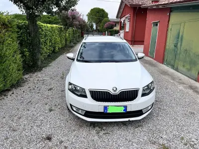Usata Skoda Octavia 150 CV (110 kW) 2016 Station wagon