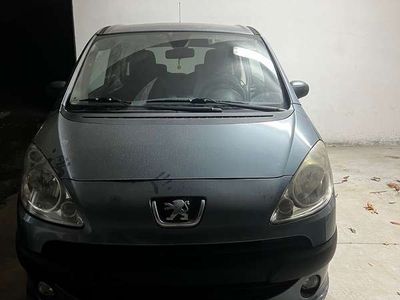 usata Peugeot 1007 1.4 hdi Trendy