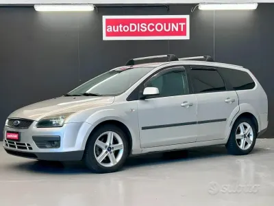 Usata Ford Focus Titanium 90 CV (66 kW) 2007 Grigio Monovolume