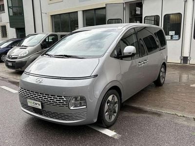 Occasion Hyundai Staria Trend 177 ch (130 kW) 2024 Gris Monospace