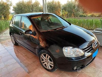 Begagnad VW Golf V 105 HK (77 kW) 2007 Svart Sedan