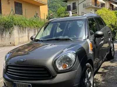 Usata Mini Cooper D Countryman 111 CV (81 kW) 2013 Grigio SUV