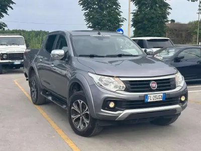 Usata Fiat Fullback Cross 181 CV (133 kW) 2017 Grigio scuro Pick-up