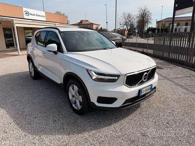 Usata Volvo XC40 Business Edition 150 CV (110 kW) 2020 Bianco SUV