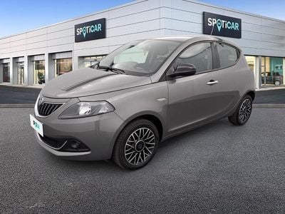 Usata Lancia Ypsilon 69 CV (50 kW) 2024 Grigio Utilitaria