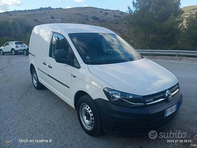 Usata VW Caddy Trendline 110 CV (80 kW) 2016 Bianco Monovolume