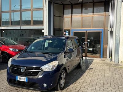 Usata Dacia Lodgy Lauréate 90 CV (66 kW) 2017 Blu Monovolume