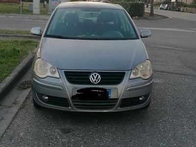 Usata VW Polo 54 CV (39 kW) 2007 Grigio Utilitaria