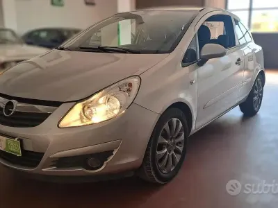 Usata Opel Corsa Enjoy 60 CV (44 kW) 2007 Grigio Utilitaria
