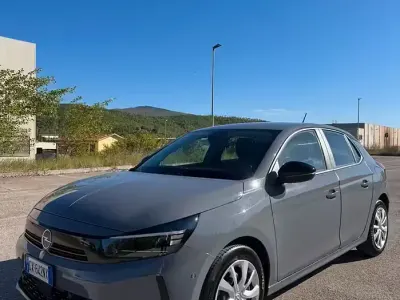 Używany Opel Corsa 101 KM (74 kW) 2024 Hatchback