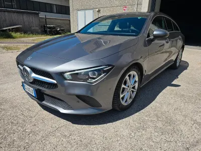 Occasion Mercedes CLA200 Shooting Brake Business 150 ch (110 kW) 2021 Gris Break