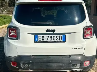 Usata Jeep Renegade 120 CV (88 kW) 2015 Bianco SUV
