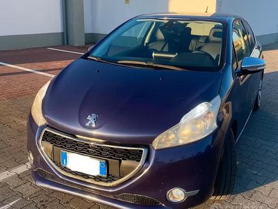Usata Peugeot 208 95 CV (69 kW) 2012 Blu Utilitaria