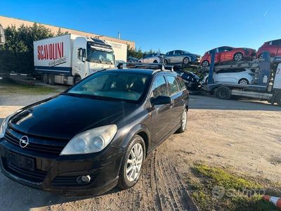 usata Opel Astra 1.9 16V CDTI 150CV 5 porte Elegance