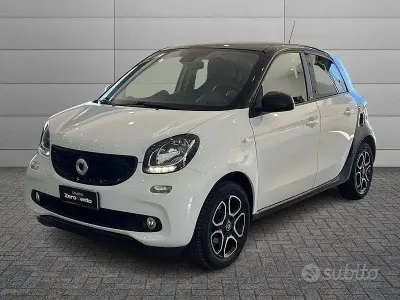 Usado Smart ForFour Passion 90 CV (66 kW) 2019 Blanco Utilitario