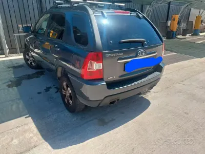 Usata Kia Sportage 141 CV (103 kW) 2009 Grigio SUV