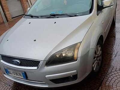 Usata Ford Focus Style 90 CV (66 kW) 2008 Grigio Station wagon