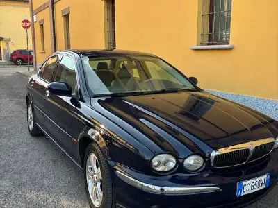 Usata Jaguar X-type 230 CV (169 kW) 2002 Blu Berlina