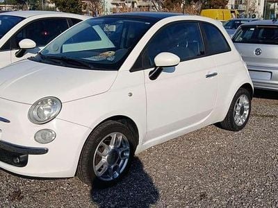 Bianco Usata 2010 Fiat 500 Lounge Utilitaria | 5900 € (Buon prezzo)